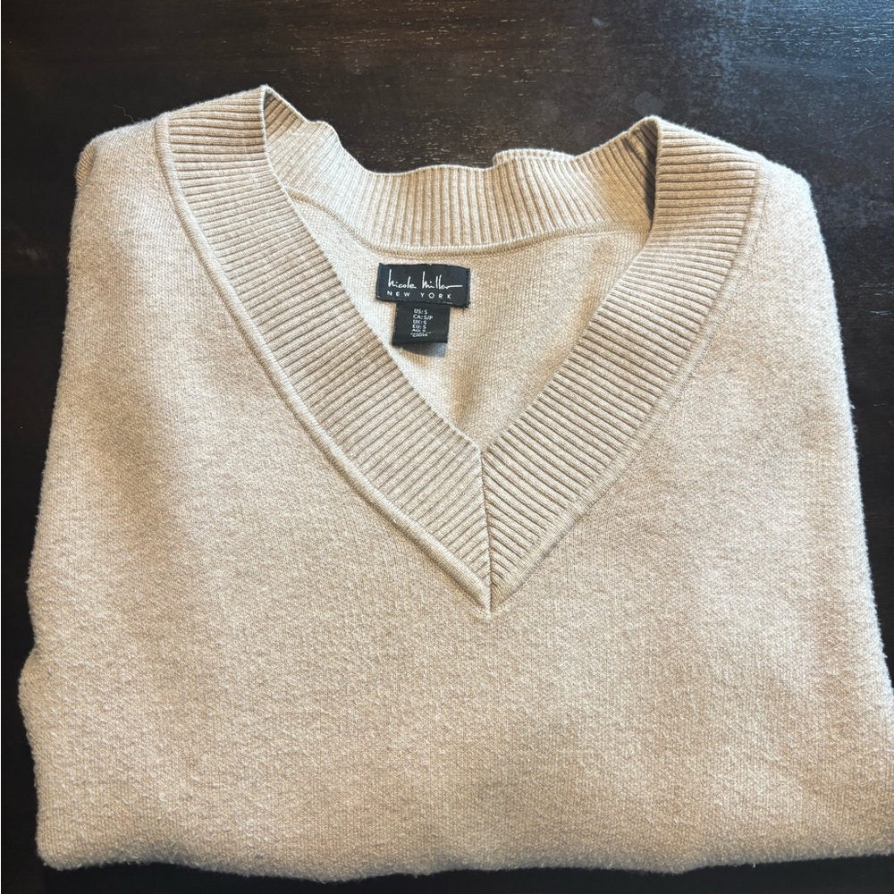 Women’s Beige V-Neck Sweater